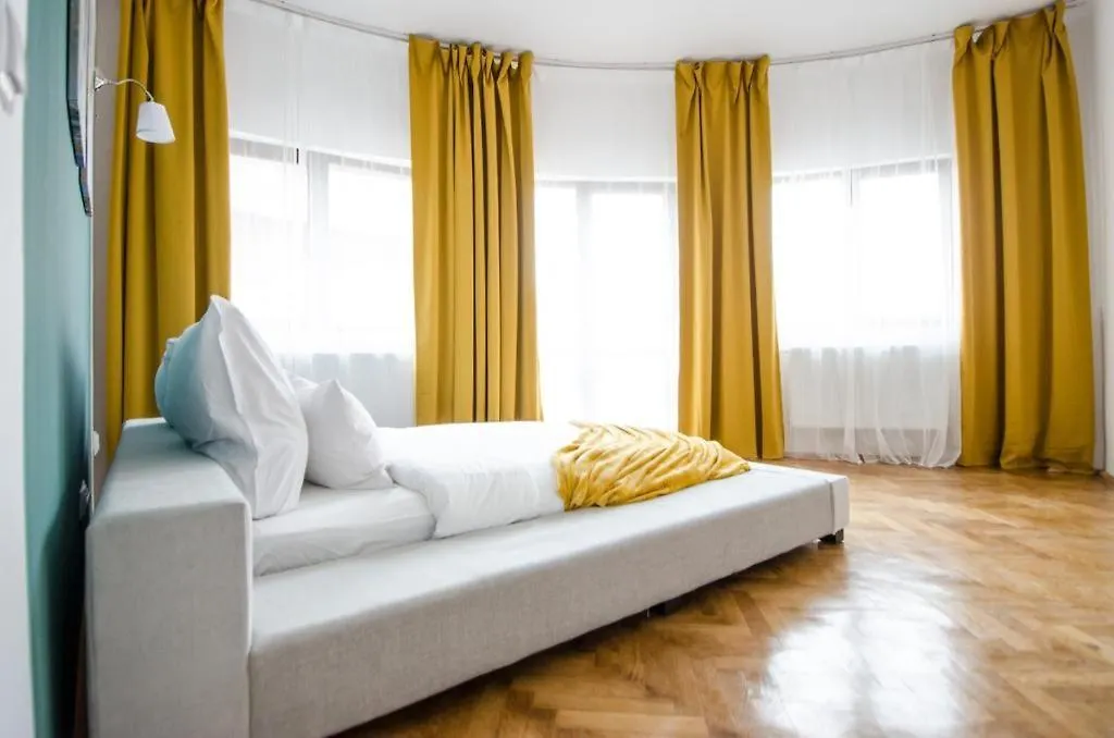 Stylized And Modern Apartment In Bucarest 0*,